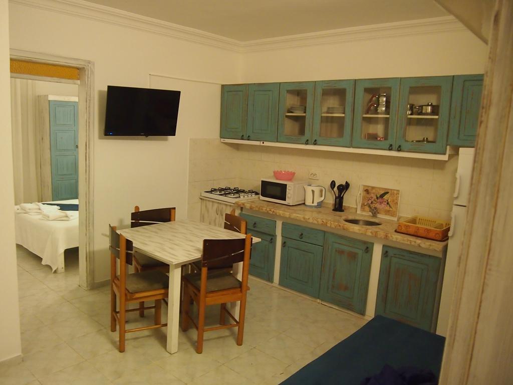 Ozcem Apart Aparthotel Fethiye Room photo