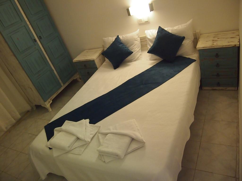 Ozcem Apart Aparthotel Fethiye Exterior photo