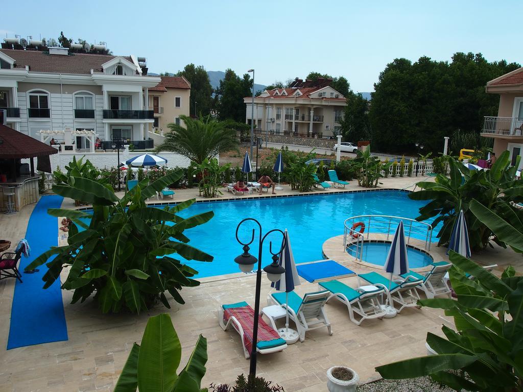 Ozcem Apart Aparthotel Fethiye Exterior photo