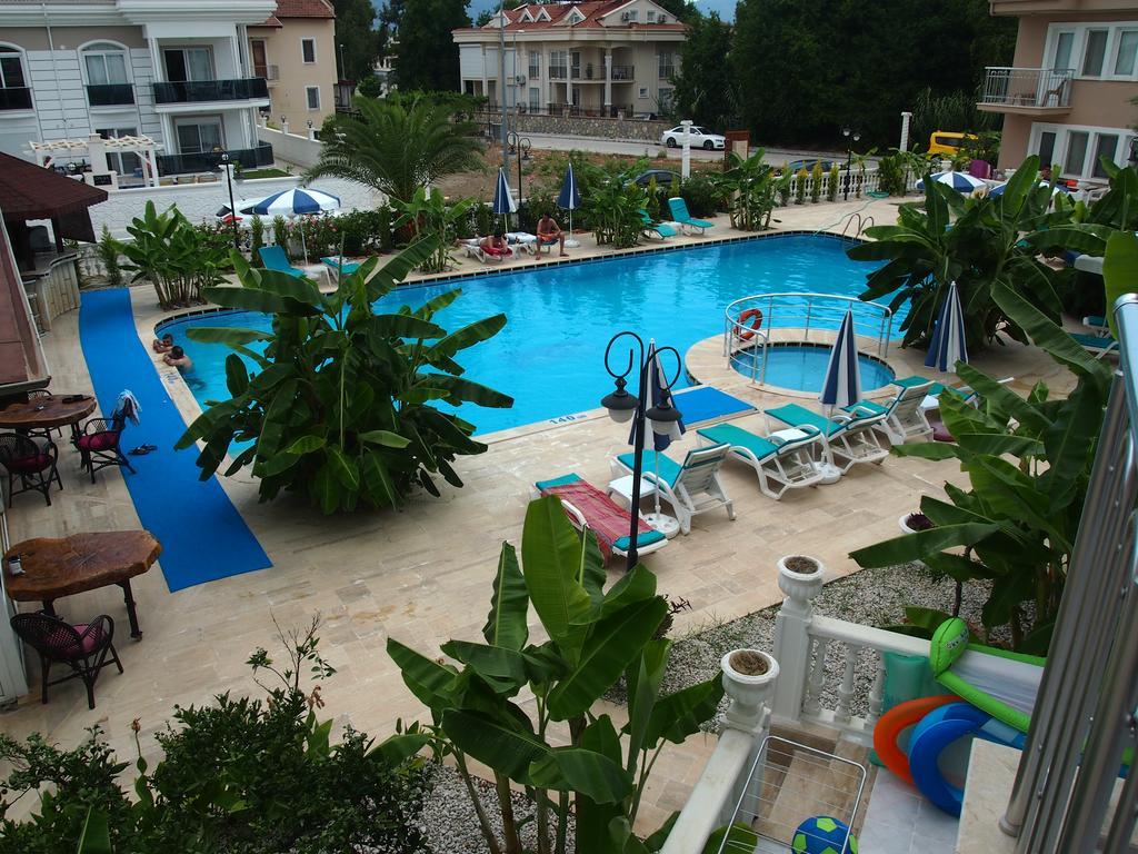 Ozcem Apart Aparthotel Fethiye Exterior photo