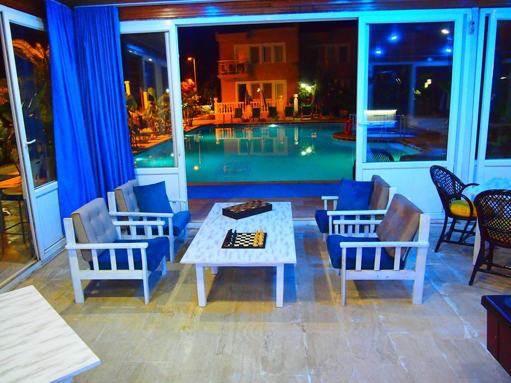 Ozcem Apart Aparthotel Fethiye Exterior photo