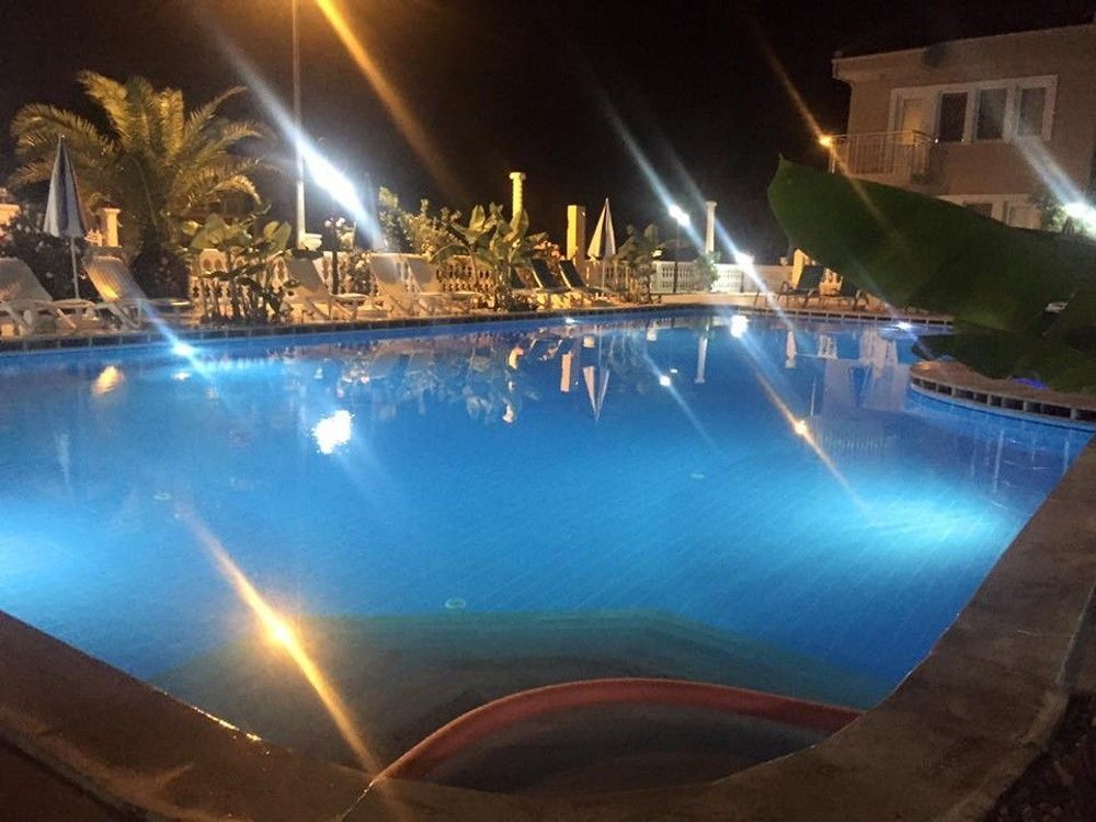 Ozcem Apart Aparthotel Fethiye Exterior photo