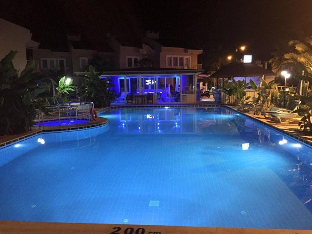 Ozcem Apart Aparthotel Fethiye Exterior photo